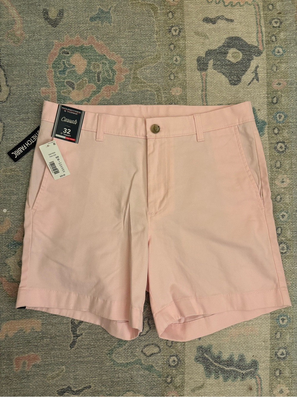 Roundtree & Yorke Light Pink Women's Casual Shorts